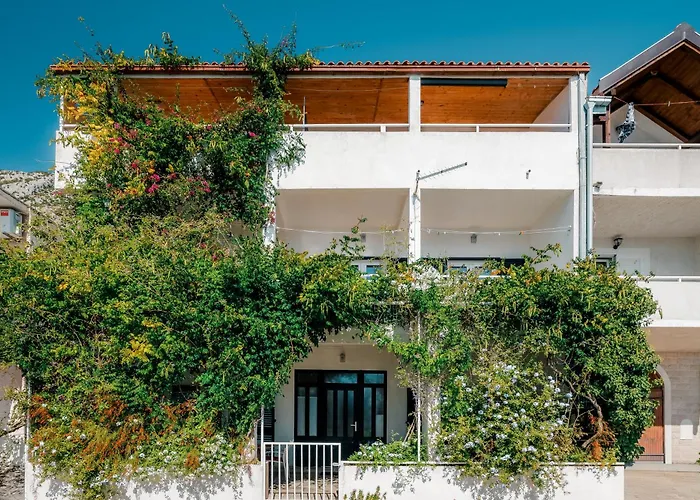 A4 Tonka Apartment Igrane